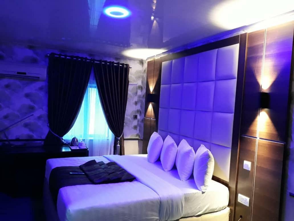 Presken Hotels @ Абуджа Экстерьер фото